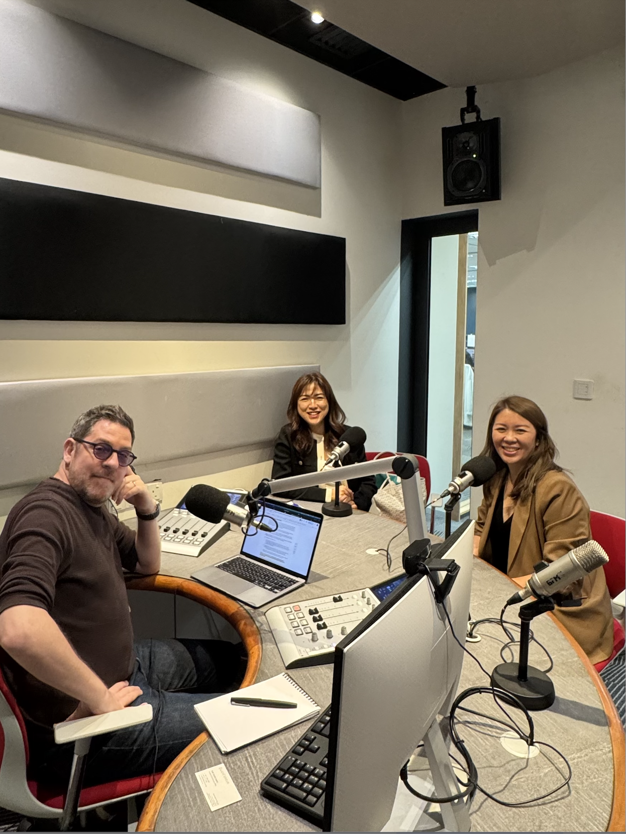 Biohacking for Executives: The Elite ĀMANÏ Optimization Approach - AMANI Wellness